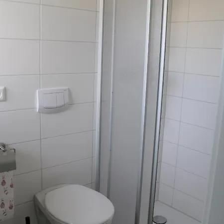 Haus Am Wasserturm Gaestezimmer In Schorndorf-schlichten Gasthuis Schorndorf (Baden-Wurttemberg)