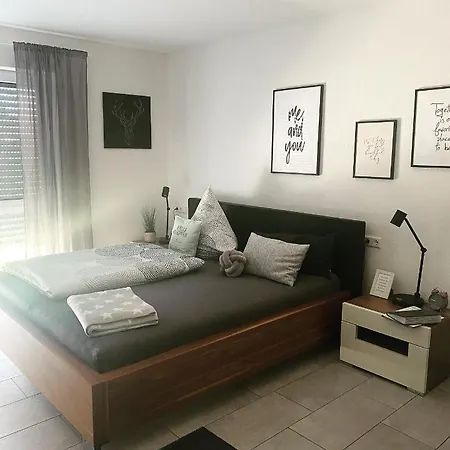 Gasthuis Haus Am Wasserturm Gaestezimmer In Schorndorf-schlichten Schorndorf (Baden-Wurttemberg)